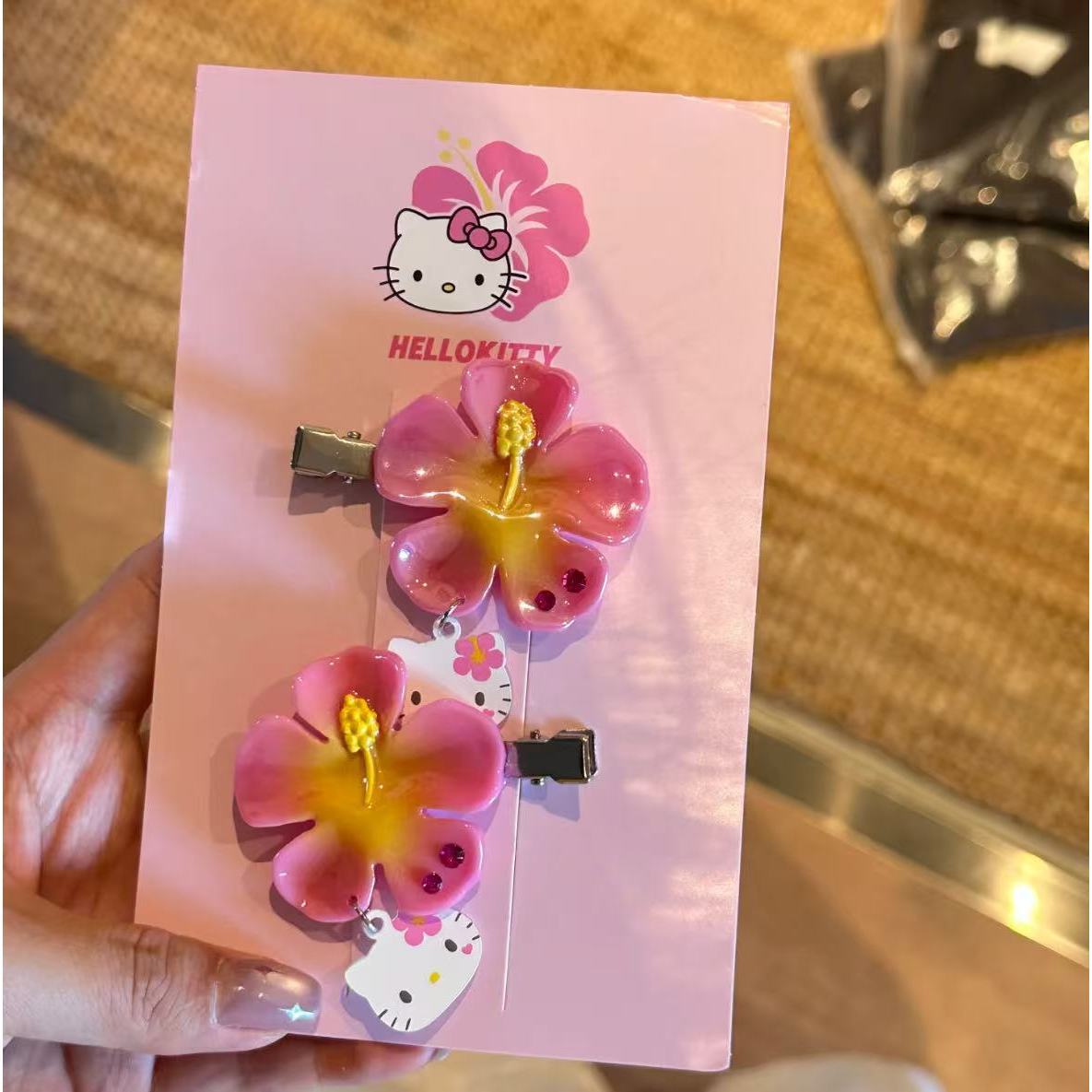 Supply Florist - Zestaw uroczych spinek do włosów Sanrio