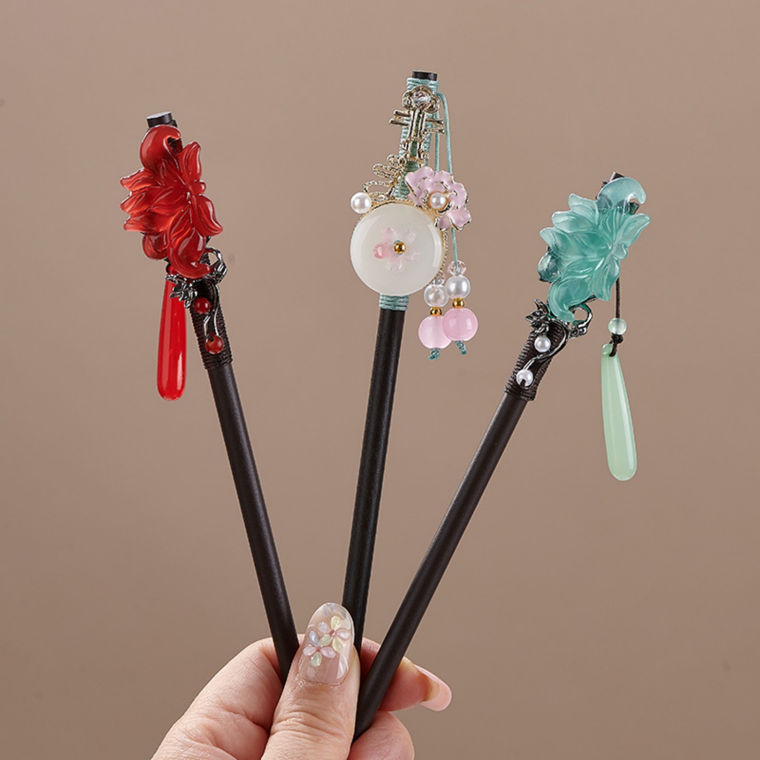 Vintage spinka do włosów z kwi – Supply Florist recenzja i cena